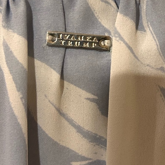 Ivanka Trump top - Picture 2 of 6